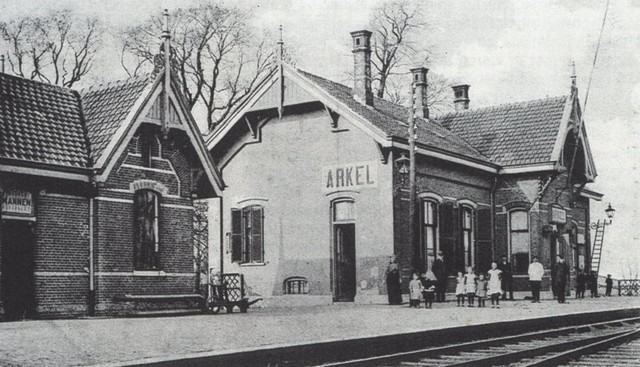 station Arkel