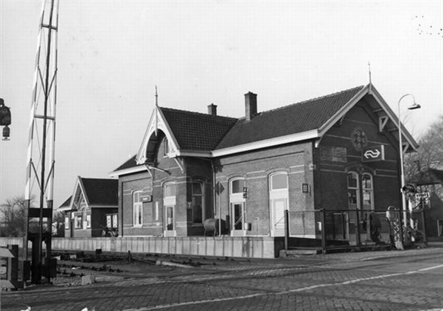 station Arkel