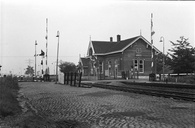 station Arkel