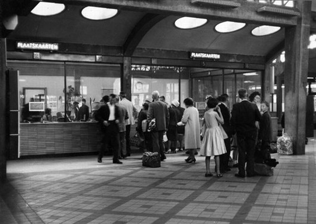 station Arnhem Centraal loket