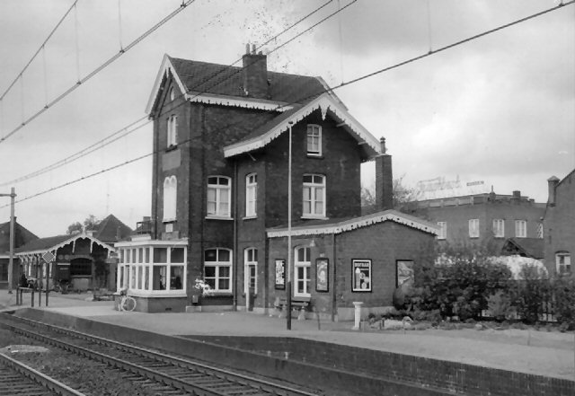 station Best