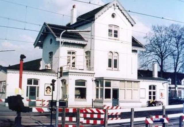station Best
