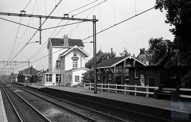 station Best