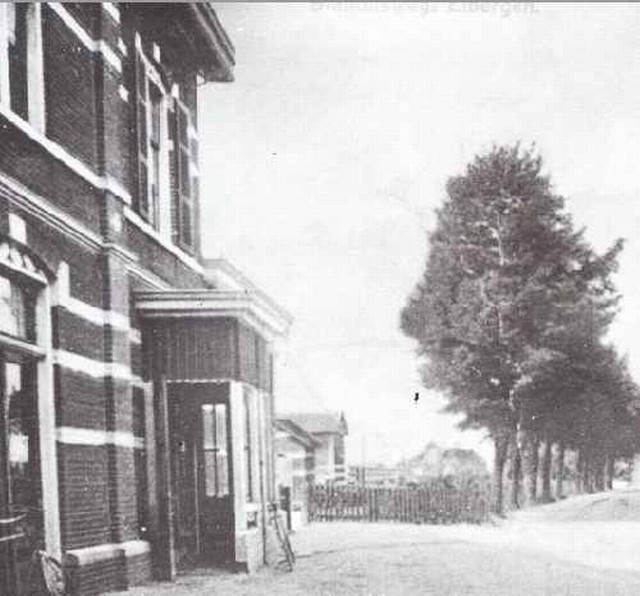 station Eibergen Straatzijde in close-up