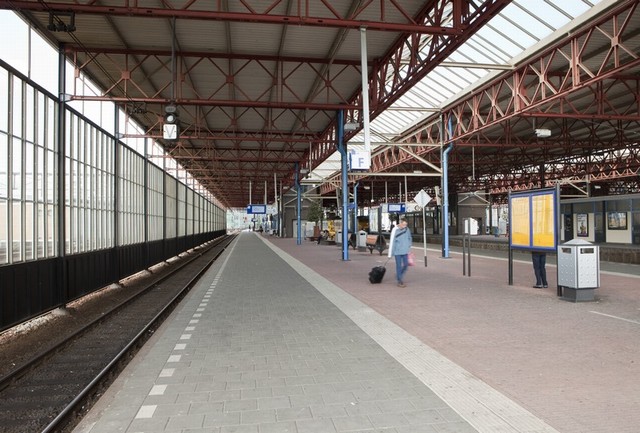 station Eindhoven Centraal K Roderburg - perrongebouwen
