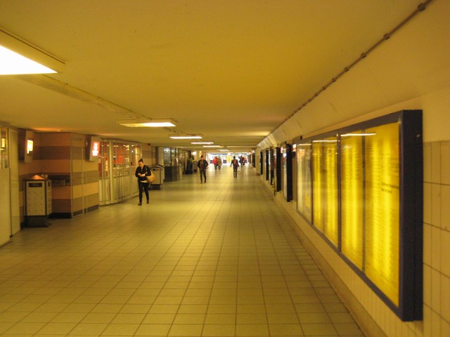 station Eindhoven Centraal tunnel