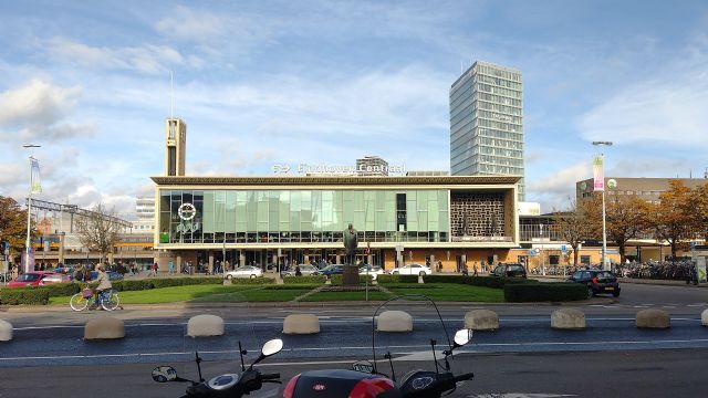 station Eindhoven Centraal