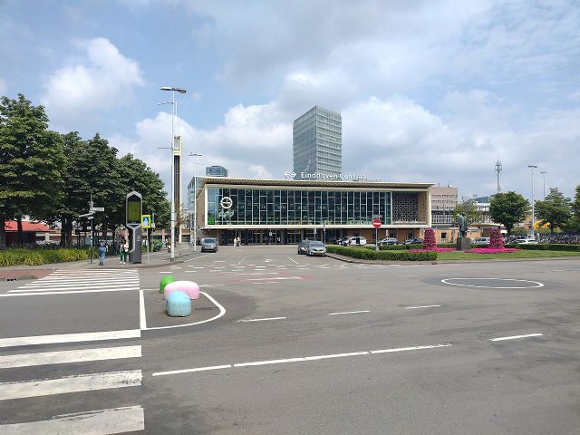 station Eindhoven Centraal