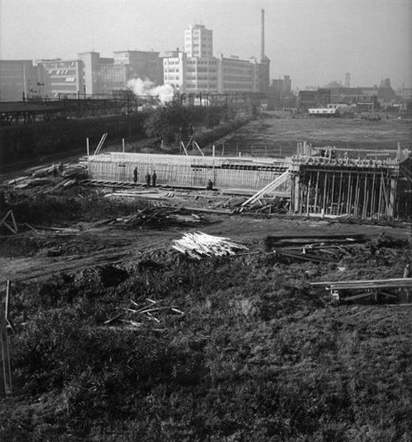 station Eindhoven Centraal perrontunnel in aanbouw