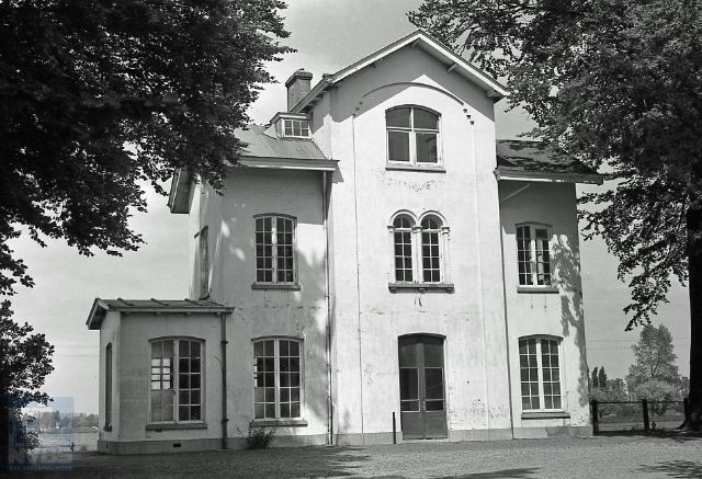 station Laren- Almen
