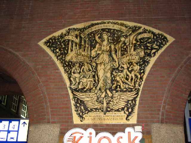 station Maastricht tegeltableau in de hal