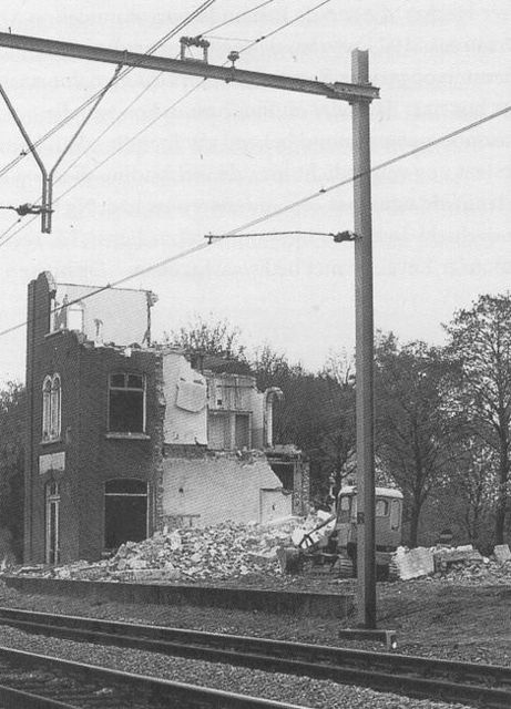 station Nuenen Sloop van het gebouw