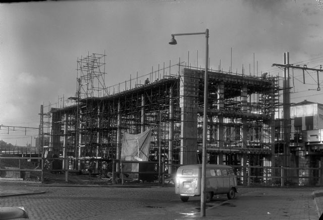 station Rotterdam Hofplein bouw<P>
Cock Tholens