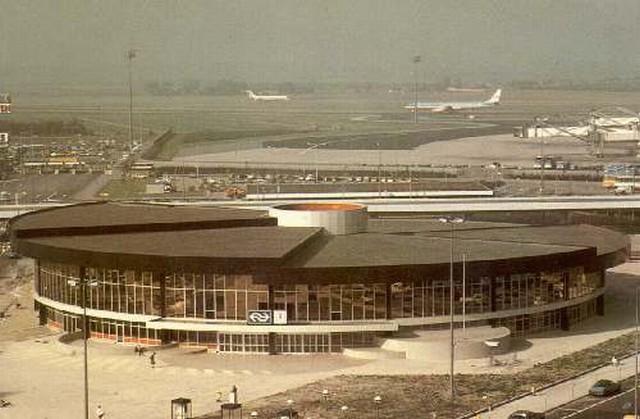 station Schiphol Airport