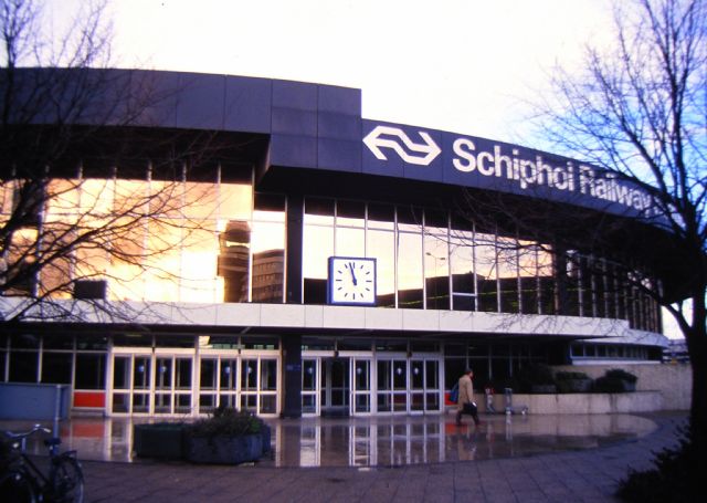 station Schiphol Airport