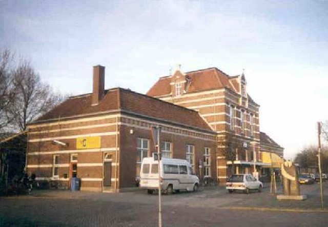 station Tiel Straatzijde