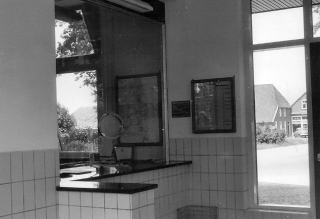 station Varsseveld interieur: loketten